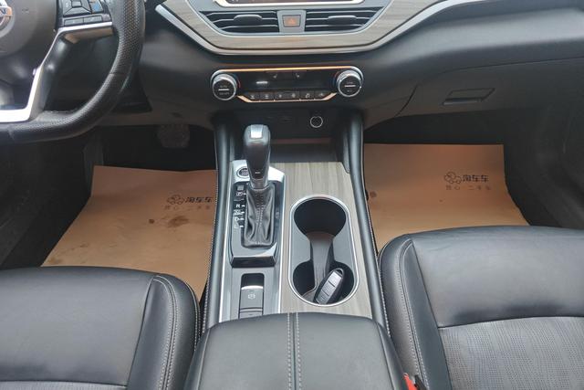 Nissan Teana id 3782643 из Китая 17