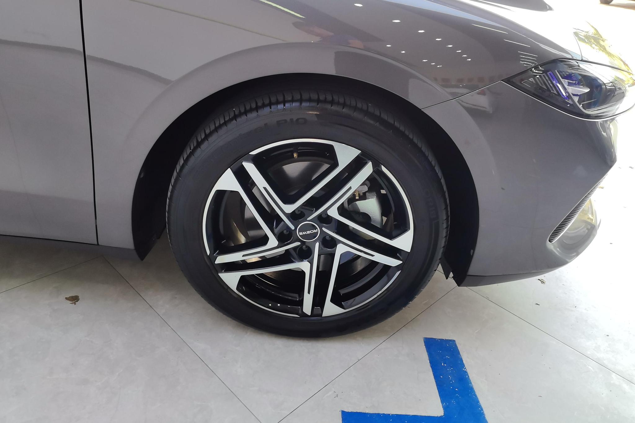 Roewe D7 DMH 2023 125