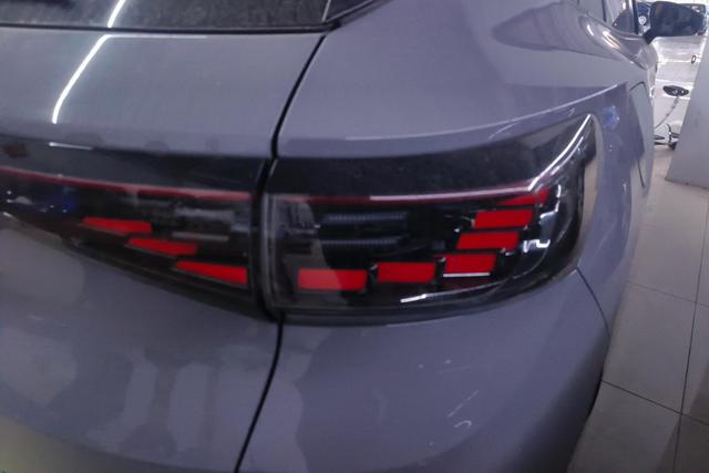 Volkswagen ID.4 CROZZ 2024 Темно-серый из Китая, фото 6