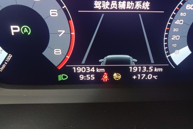 Audi A3 2023 Sportback 35 TFSI Sport — фото 14