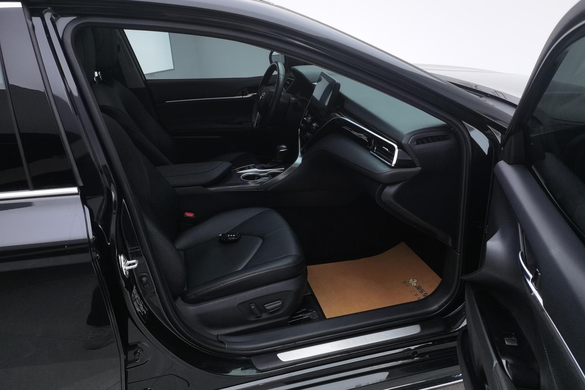 Toyota Camry 2023 2.5G Luxury