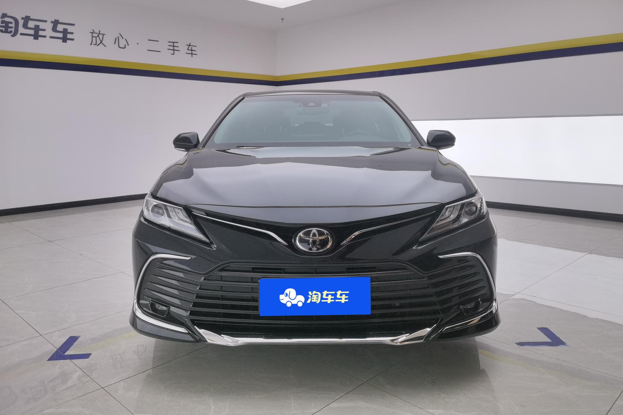 Toyota Camry 2023 2.5G Luxury