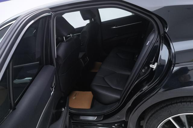 Toyota Camry 2023 2.5 G — фото 16