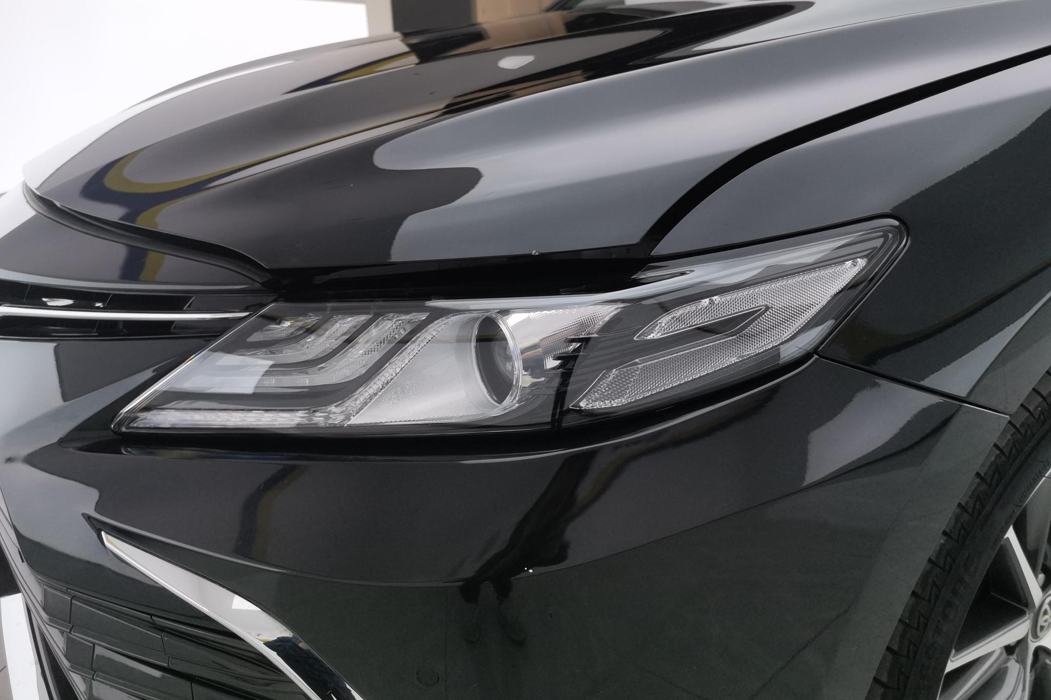 Toyota Camry 2023 2.5G Luxury