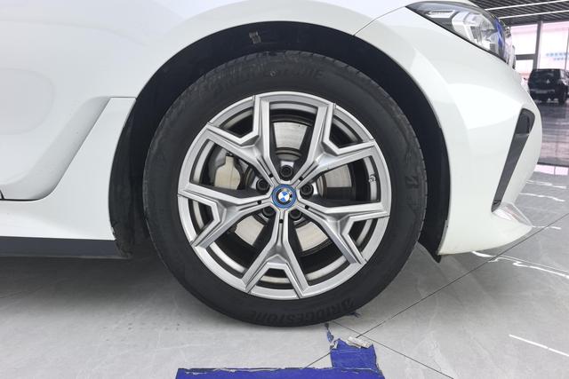 BMW i3 2022 — фото 4