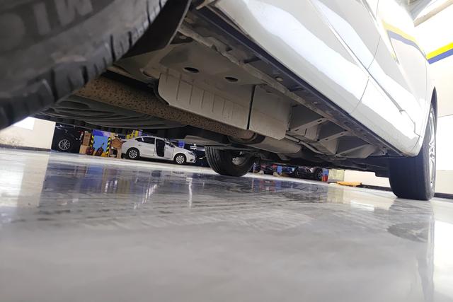 Cadillac XT6 2022 Белый из Китая, фото 2