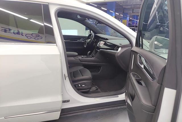 Cadillac XT6 2022 Белый из Китая, фото 5