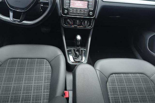 Volkswagen Jetta 2019 1.5 L ATComfort — фото 11