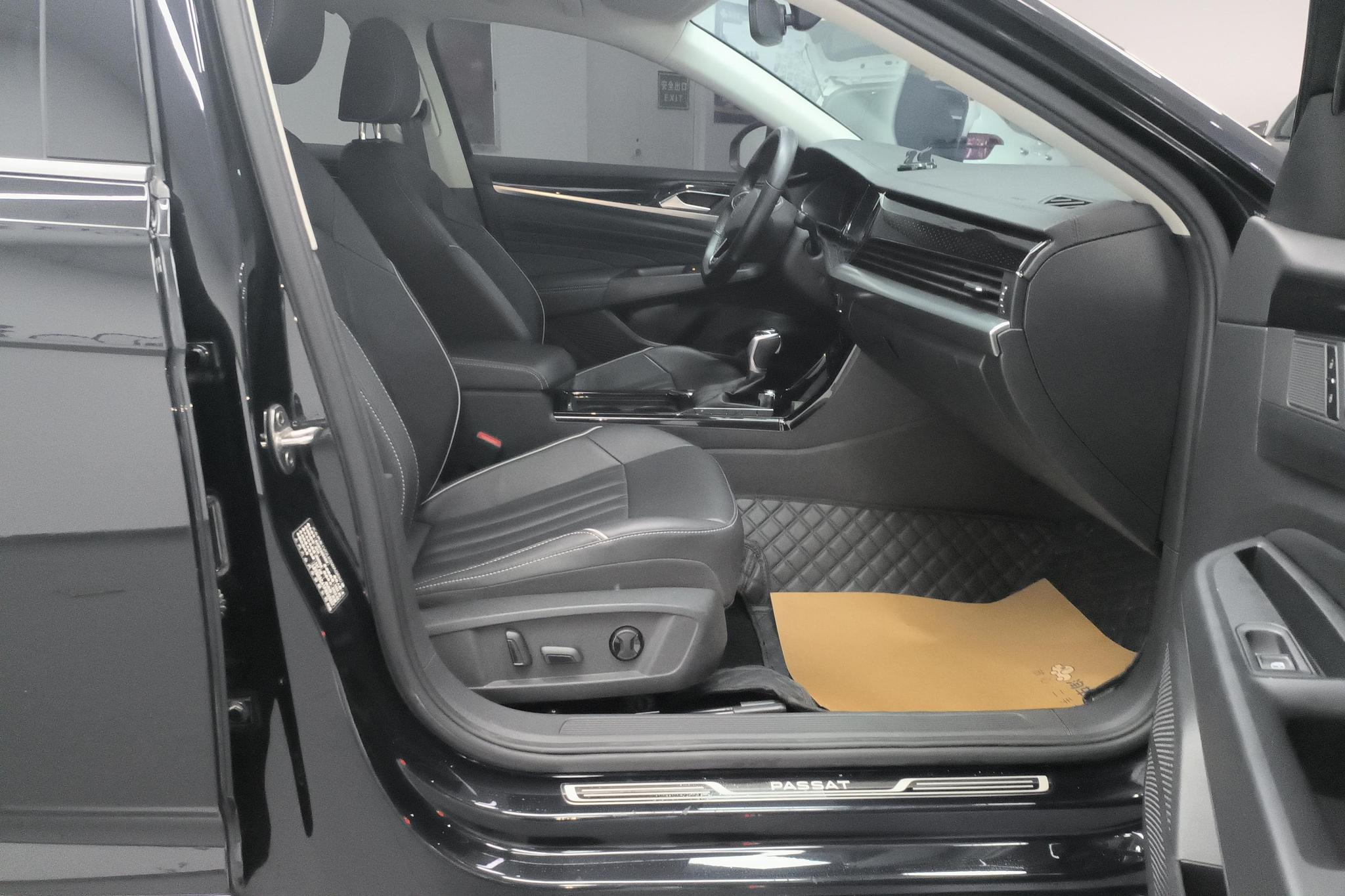 Volkswagen Passat 2023 330TSI Elite