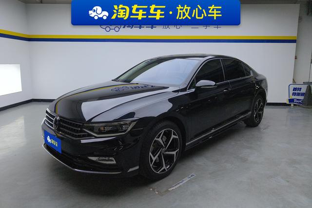 Volkswagen Magotan 2025 330 TSI DSGLuxury