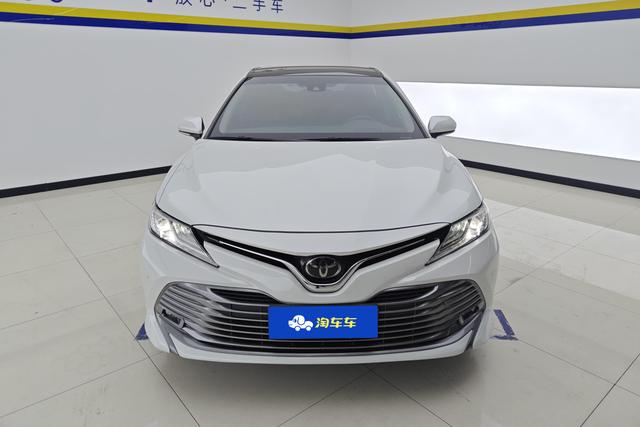 Toyota Camry id 3781402 из Китая 8