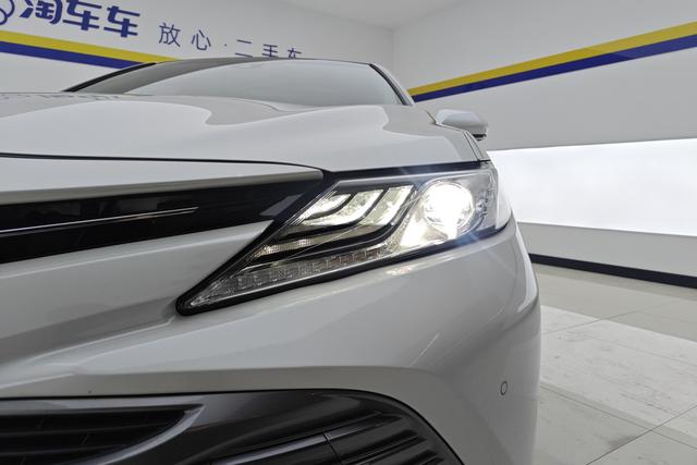 Toyota Camry id 3781402 из Китая 12