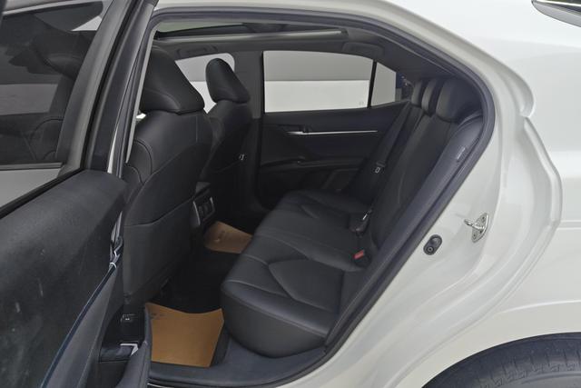 Toyota Camry id 3781402 из Китая 14