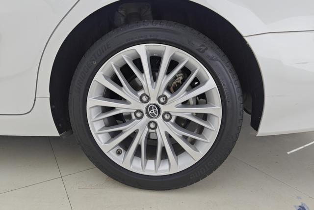 Toyota Camry id 3781402 из Китая 17