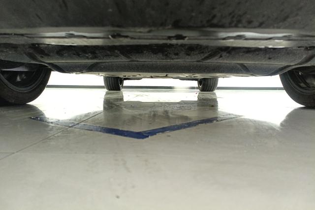 Volkswagen Passat id 3783843 из Китая 7