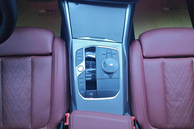 BMW i3 2024 Белый из Китая, фото 2