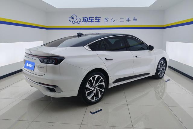 Ford Mondeo 2022 Eco Boost 245 — фото 3
