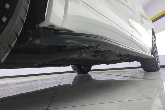 Ideal car Ideal ONE id 3804098 из Китая 9