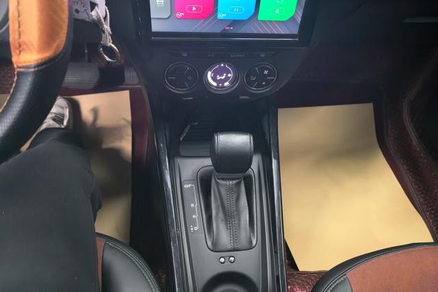 Citroen C3-XR 2020 Красный из Китая, фото 5