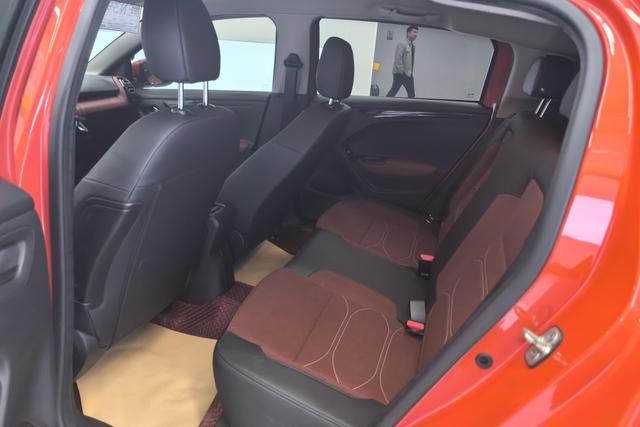 Citroen C3-XR id 3804231 из Китая 8