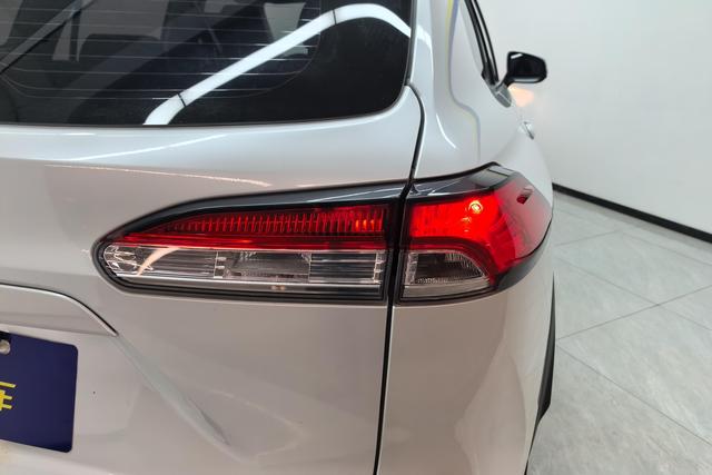 Toyota Corolla Cross 2024 2.0 L CVT — фото 5