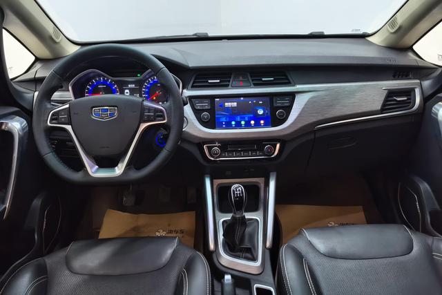 Geely X3 2017 1.5 L MTPremium — фото 12