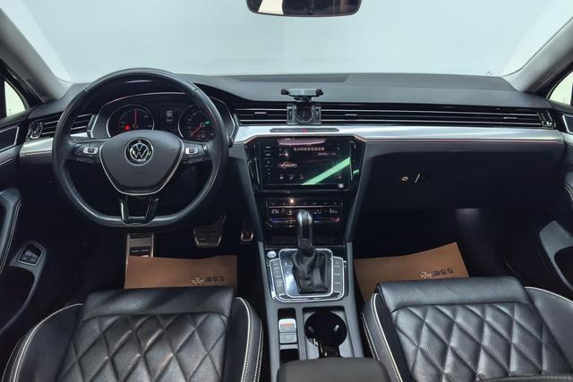 Volkswagen Magotan PHEV id 3803891 из Китая 9