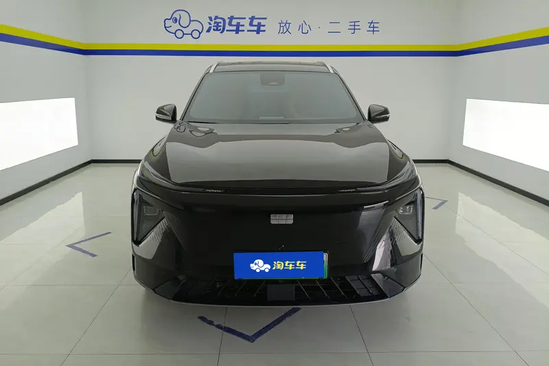 Geely Galaxy L 7 1.5 T DHT 115km MAX — фото 2