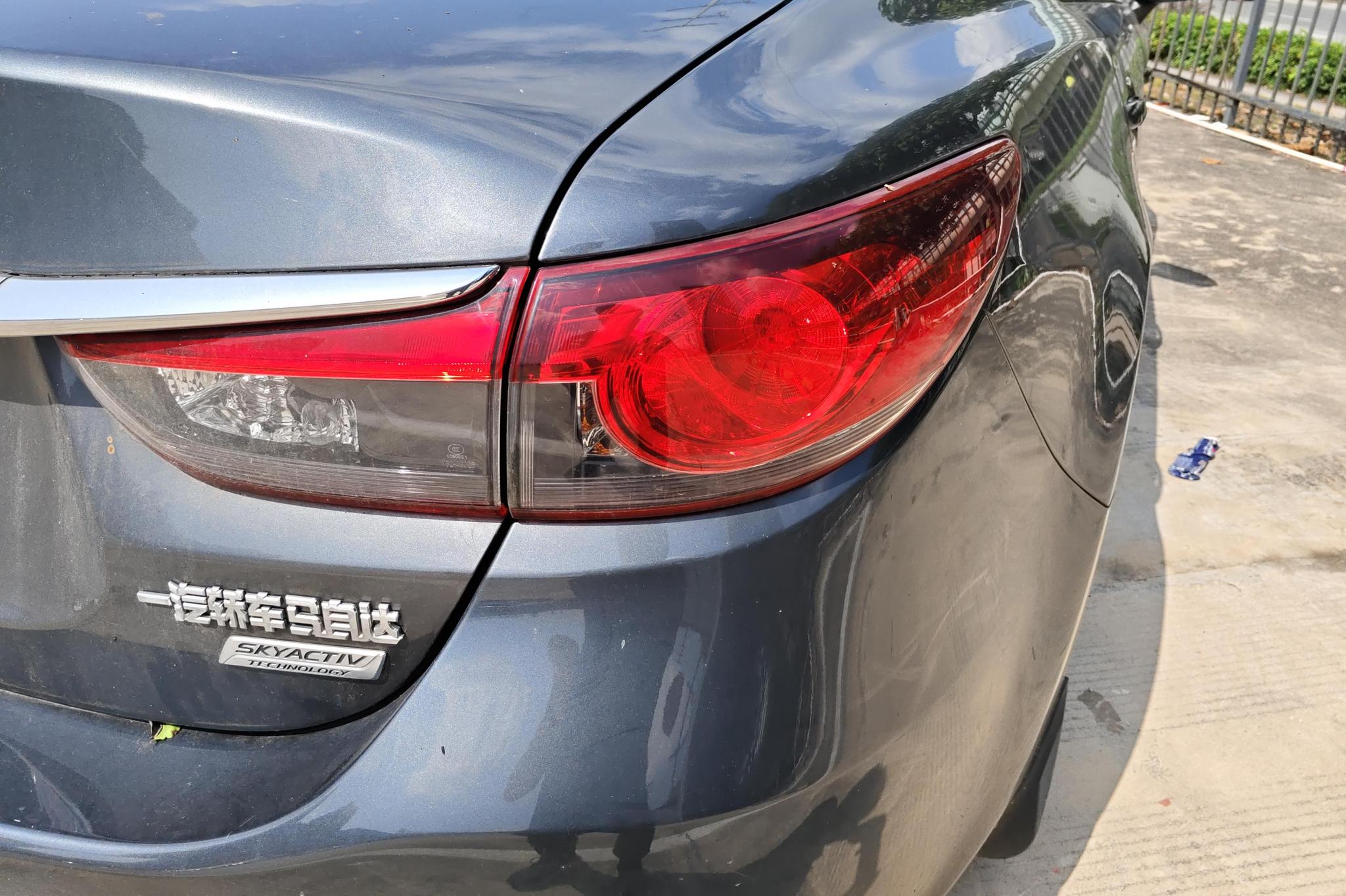 Mazda Atenza 2015 2.0L Luxury