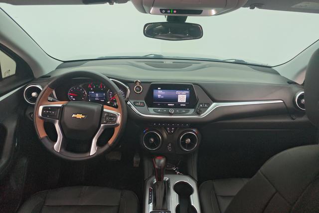 Chevrolet Trailblazer 2021 Темно-серый из Китая