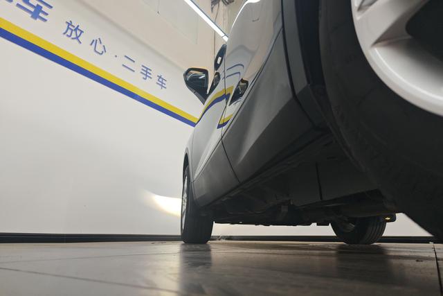 Chevrolet Trailblazer id 3823632 из Китая 11