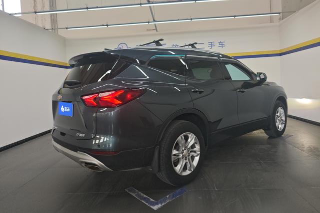 Chevrolet Trailblazer id 3823632 из Китая 12