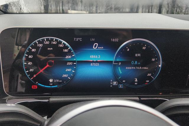 Mercedes-Benz B-Class 2020 B 200 — фото 14