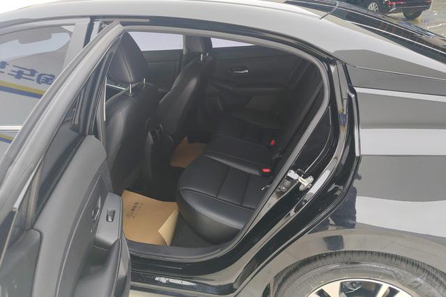 Nissan Xuan Yi id 3781573 из Китая 9