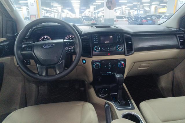 Ford Everest 2019 2.0 T AT 4 WD 5 — фото 13