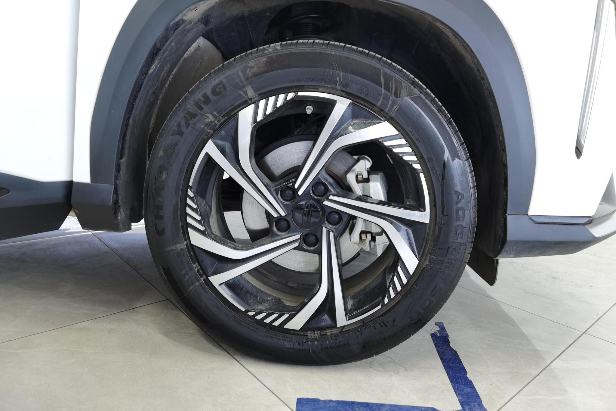 Geely Boyue 2023 COOL 1.5T +