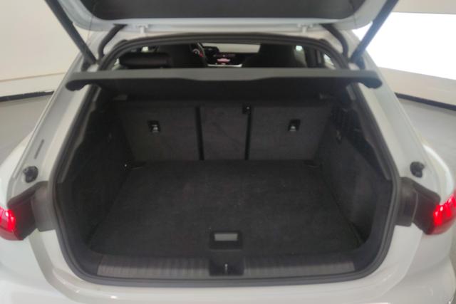 Audi A3 id 3768870 из Китая 11