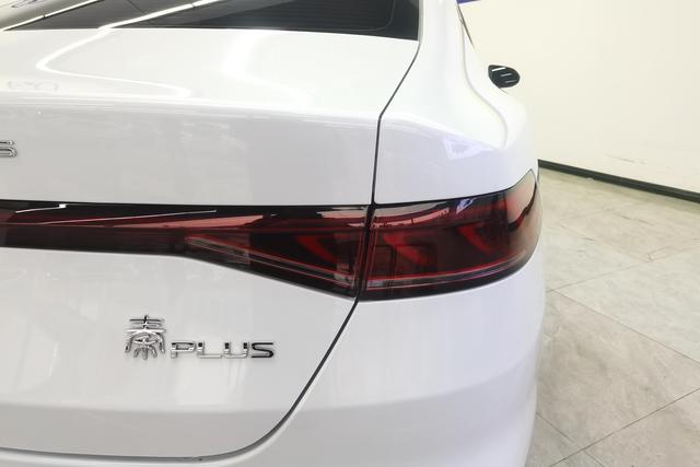 BYD QIN PLUS Hybrid 2023 — фото 5