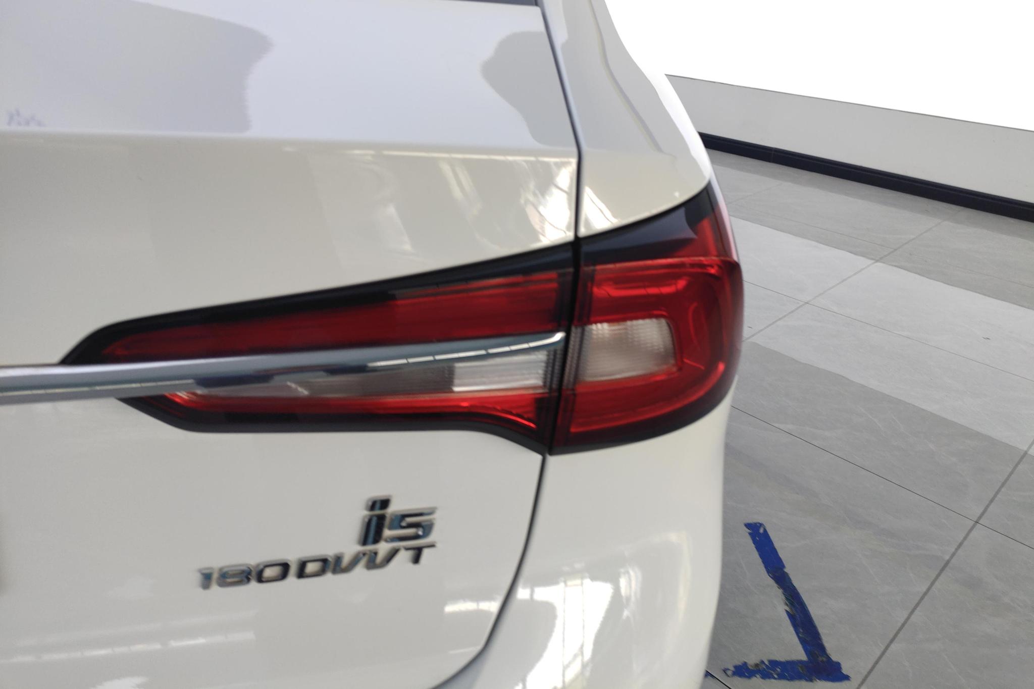 Roewe i5 2020 1.5L MT 4G