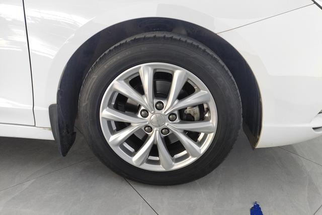 Roewe i5 id 3775226 из Китая 17