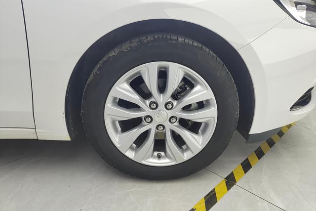 Buick Yinglang id 3804100 из Китая 9