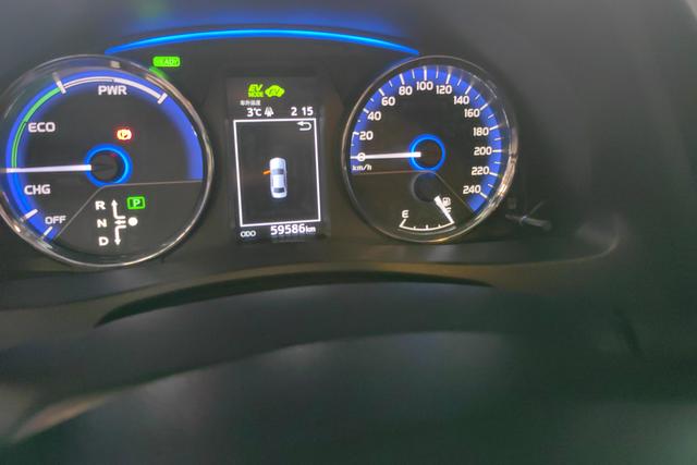 Toyota Corolla dual engine E+ id 3781521 из Китая 17