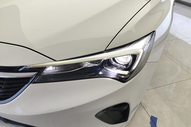 Buick Weilang 2023 Белый из Китая