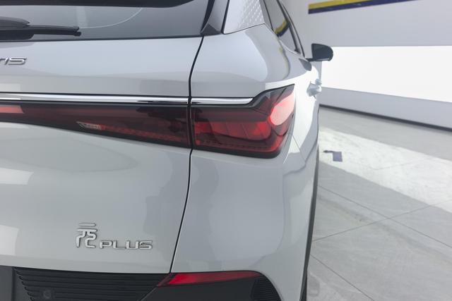 BYD Yuan PLUS 2023 Белый из Китая, фото 4