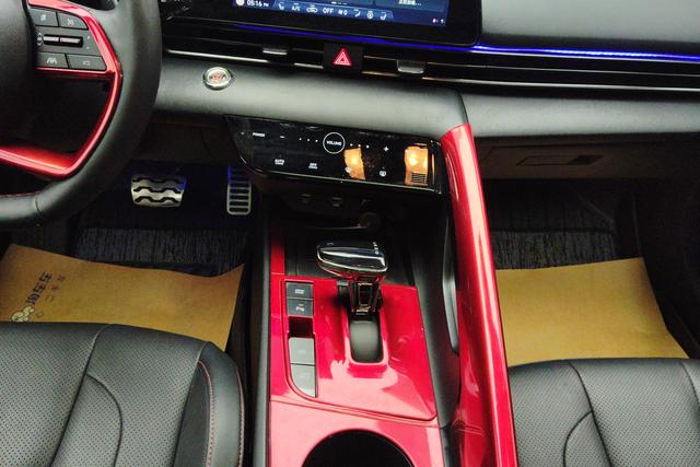 Hyundai Elantra 2022 Фиолетовый из Китая, фото 4