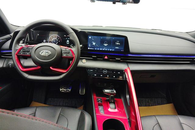 Hyundai Elantra id 3810175 из Китая 8