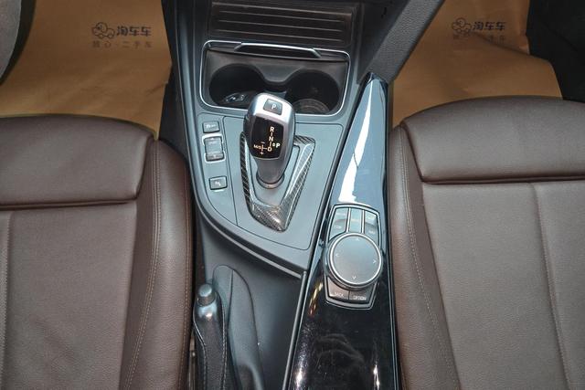 BMW 3 Series 2019 — фото 14
