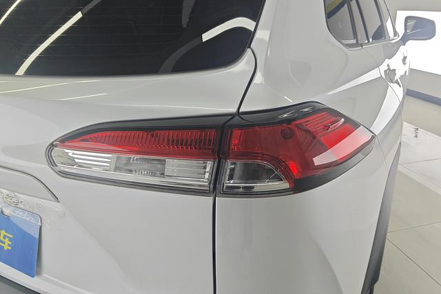 Toyota Corolla Cross 2022 2.0 L — фото 5