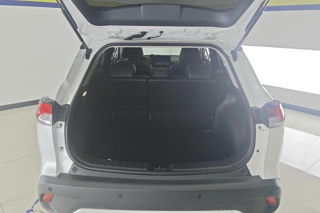 Toyota Corolla Cross 2022 2.0 L — фото 17