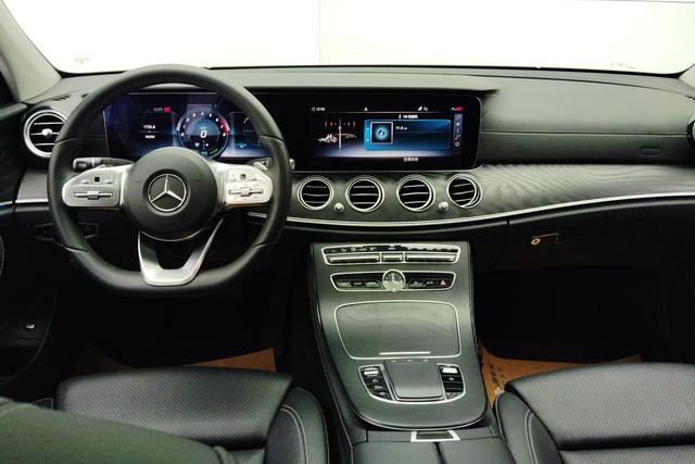 Mercedes-Benz E-class 2019 Белый из Китая